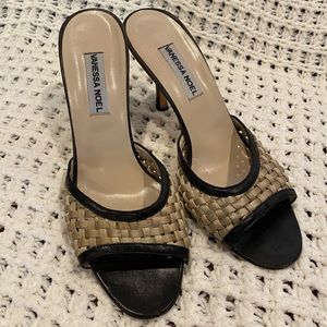 Vanessa Noel copper (or tan) and black heels